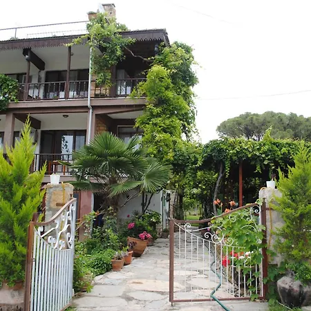 Hotel Gunebakan Taliani Ayvalı