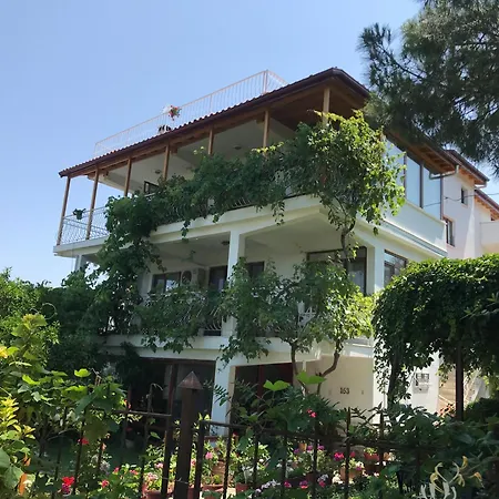 Aparthotel Gunebakan Taliani