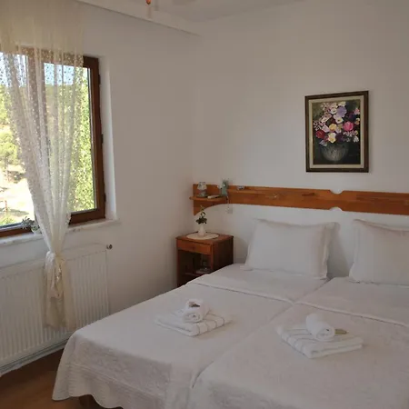 Hotel Gunebakan Taliani