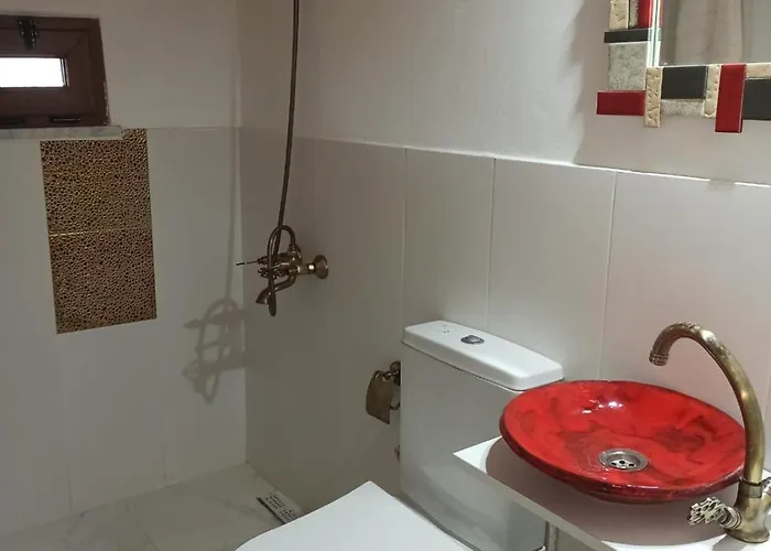 Gunebakan Taliani فندق Ayvalı