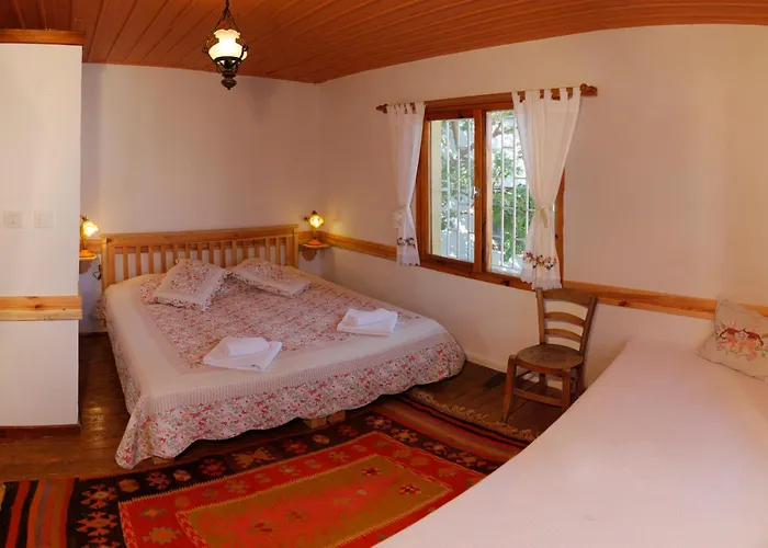 فندق Gunebakan Taliani 3*